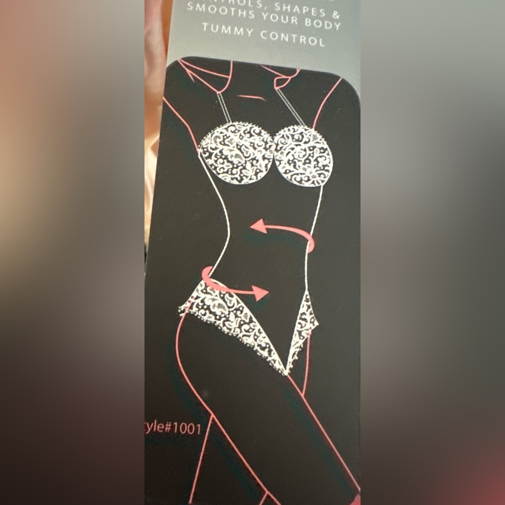 NWT Body Beautiful Shapewear Body Suit With Lace Womens Medium - Picture 5 of 7